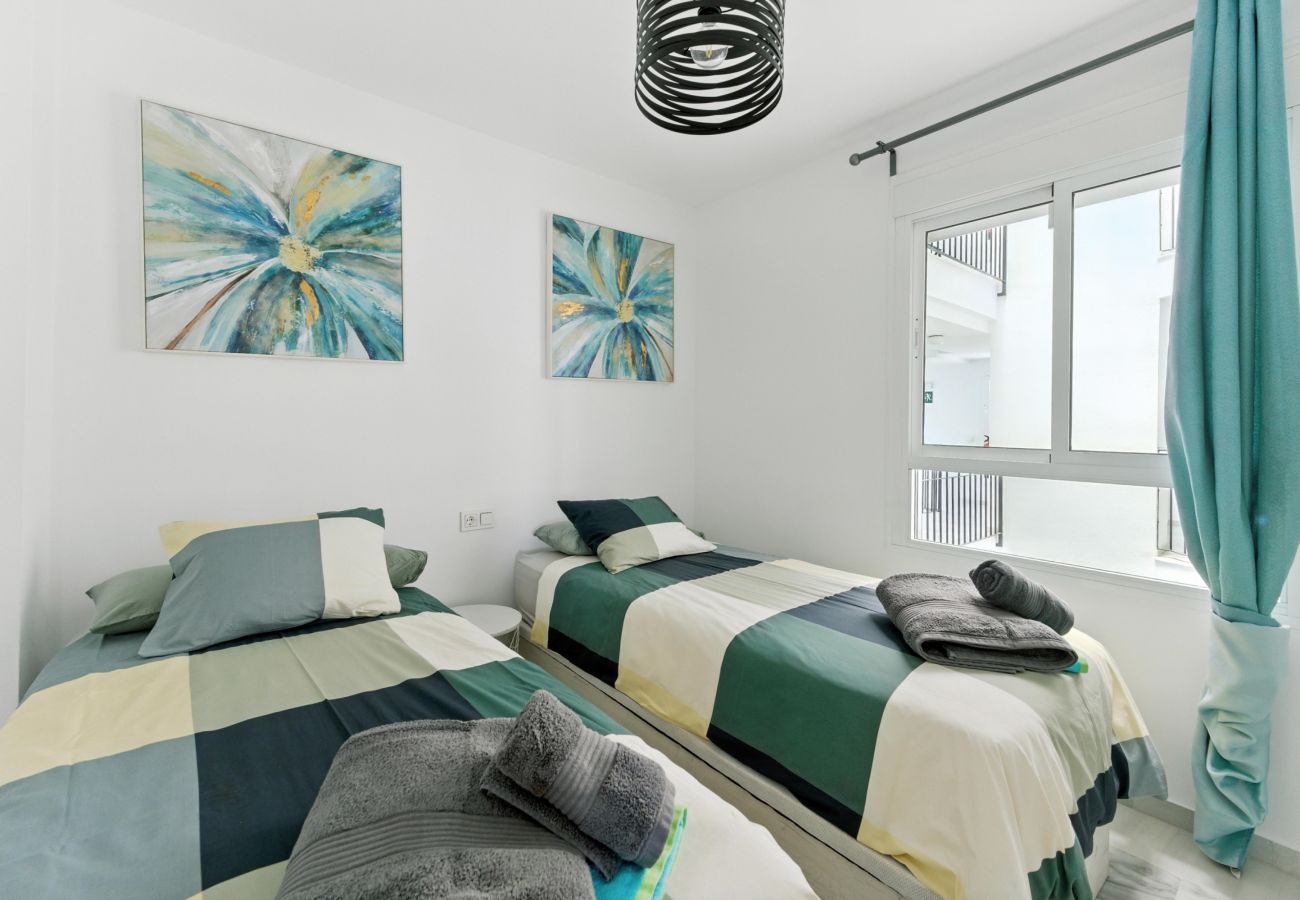 Ferienwohnung in San Luis de Sabanillas - 3003 Exklusives Penthouse mit Meerblick direkt am Strand