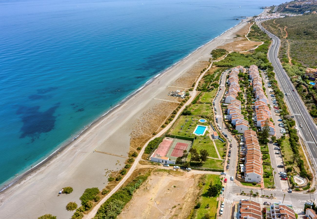 Ferienwohnung in San Luis de Sabanillas - 3003 Exklusives Penthouse mit Meerblick direkt am Strand