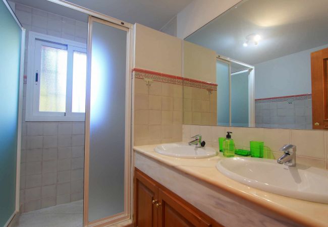 Villa in Estepona - 1072 Strandnahes El Paraiso Refugium mit Privatem Pool & BBQ Villa in Estepona - 1072 Strandnahes El Paraiso Refugium mit Privatem Pool & BBQ