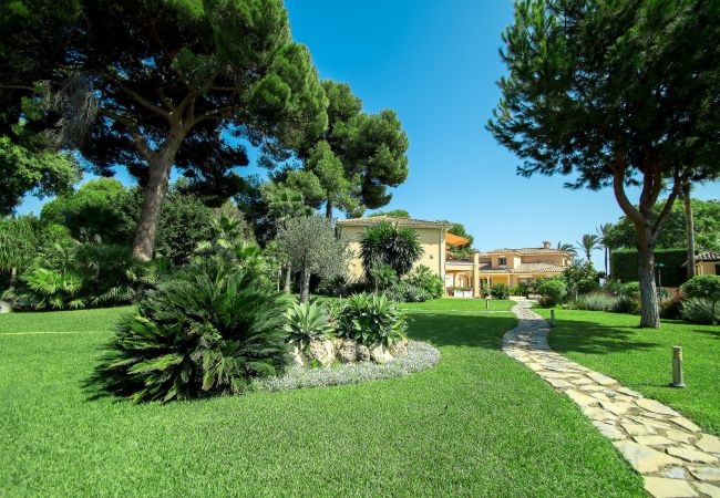 Villa in Estepona - 1072 Strandnahes El Paraiso Refugium mit Privatem Pool & BBQ Villa in Estepona - 1072 Strandnahes El Paraiso Refugium mit Privatem Pool & BBQ