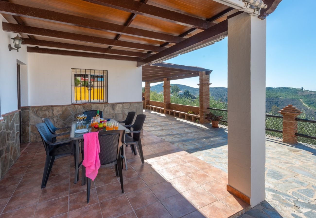 Villa in Torrox - Villa Toñi Harmonie zwischen Sonne und Ruhe