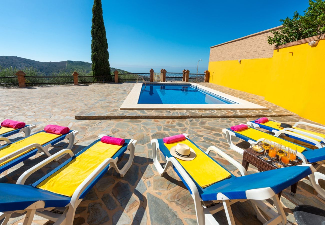 Villa in Torrox - Villa Toñi Harmonie zwischen Sonne und Ruhe