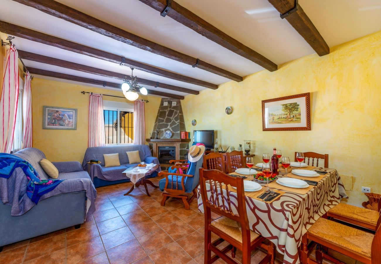 Villa in Torrox - Villa Toñi Harmonie zwischen Sonne und Ruhe