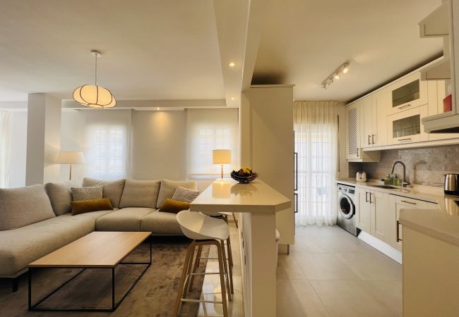 Ferienwohnung in Marbella - 3010 Geräumiges Luxus-Familienapartment im Herzen von Marbella Ferienwohnung in Marbella - 3010 Geräumiges Luxus-Familienapartment im Herzen von Marbella