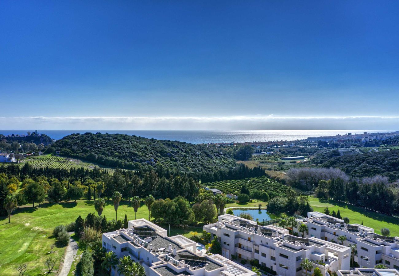 Ferienwohnung in Casares - 3019 Atemberaubendes Penthouse mit Panoramablick auf Golfplatz und Meer