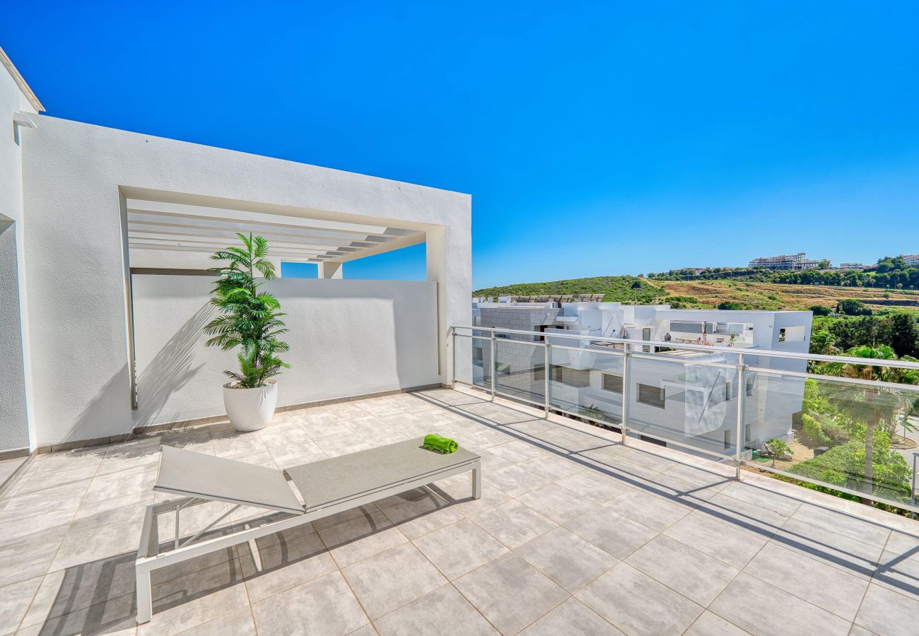Ferienwohnung in Casares - 3019 Atemberaubendes Penthouse mit Panoramablick auf Golfplatz und Meer