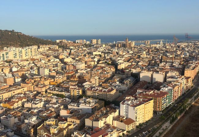 Ferienwohnung in Málaga - Luxurious apartment in the center of Malaga, 17th floor Ferienwohnung in Málaga - Luxurious apartment in the center of Malaga, 17th floor