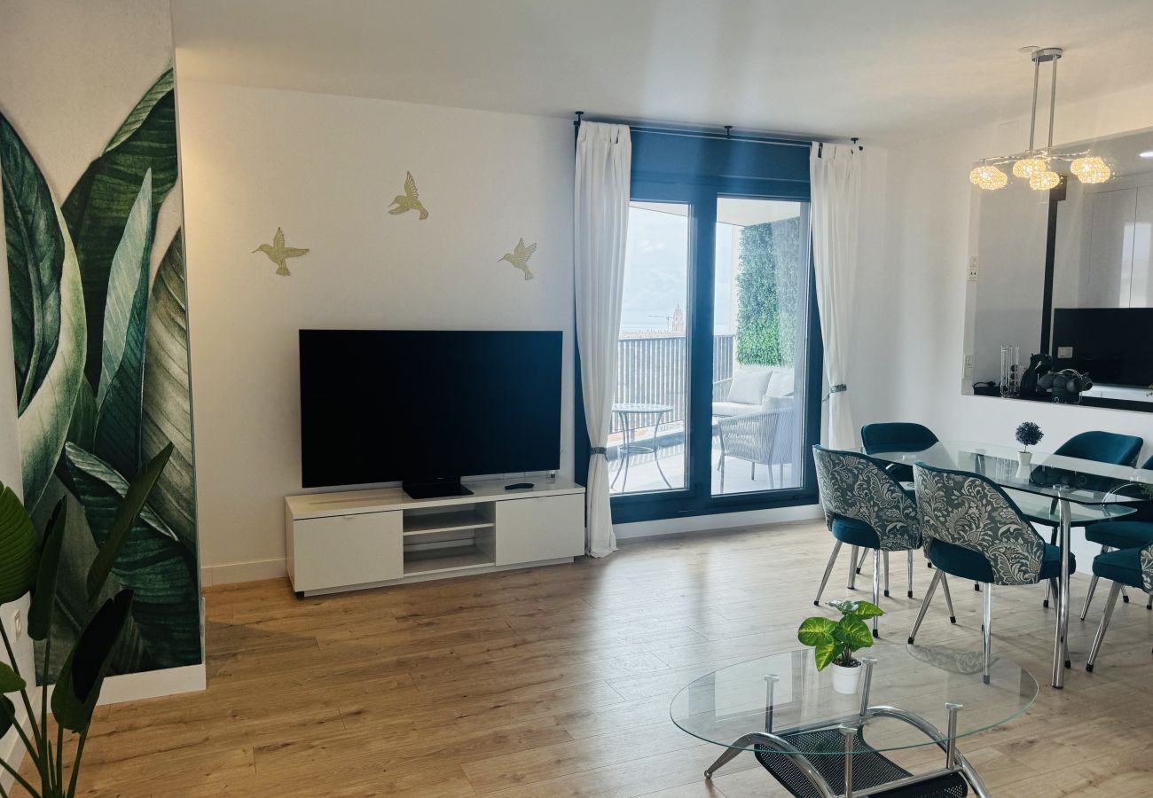 Ferienwohnung in Málaga - Luxurious apartment in the center of Malaga, 17th floor