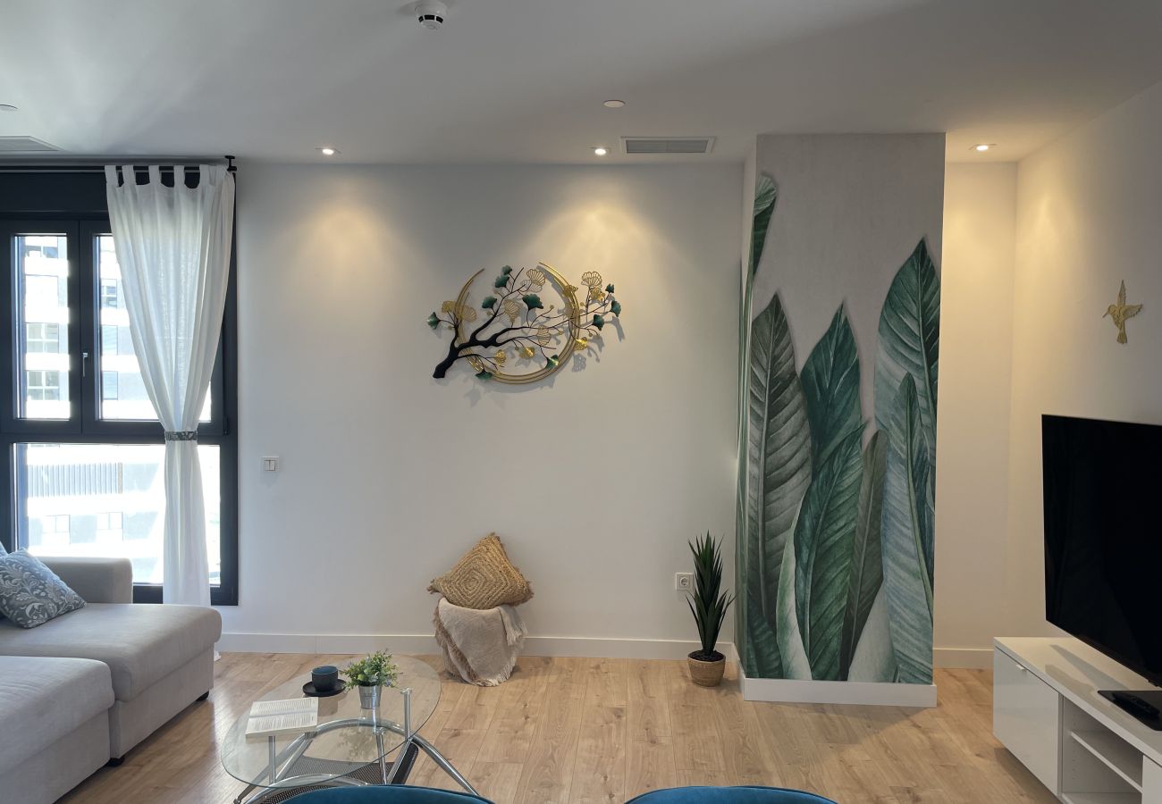 Ferienwohnung in Málaga - Luxurious apartment in the center of Malaga, 17th floor