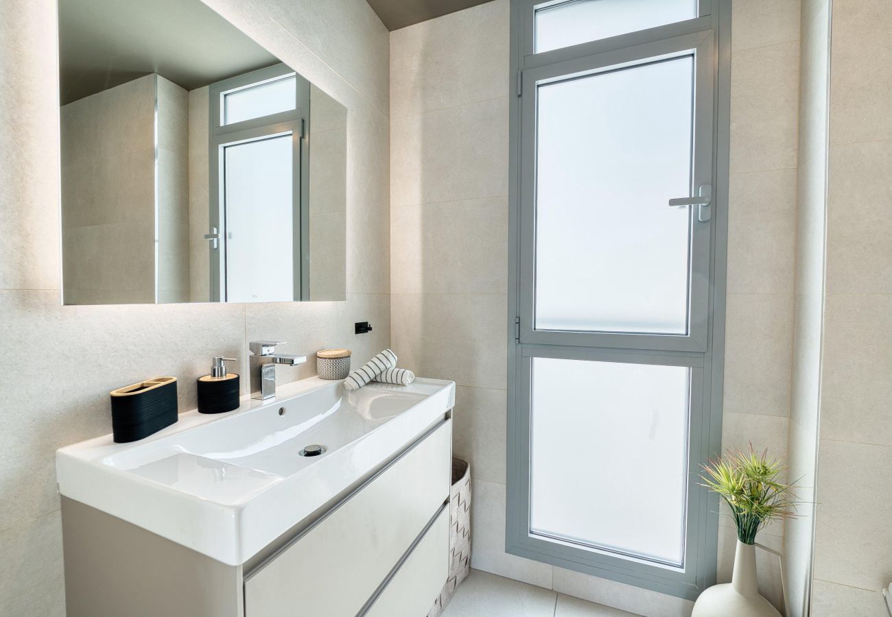 Ferienwohnung in Marbella - 3065 Exklusives Luxusapartment in Elviria, Marbella
