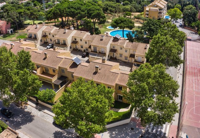 Doppelhaushälfte in Marbella - 3068 Luxuriöses Familien-Stadthaus in Elviria, Marbella Doppelhaushälfte in Marbella - 3068 Luxuriöses Familien-Stadthaus in Elviria, Marbella