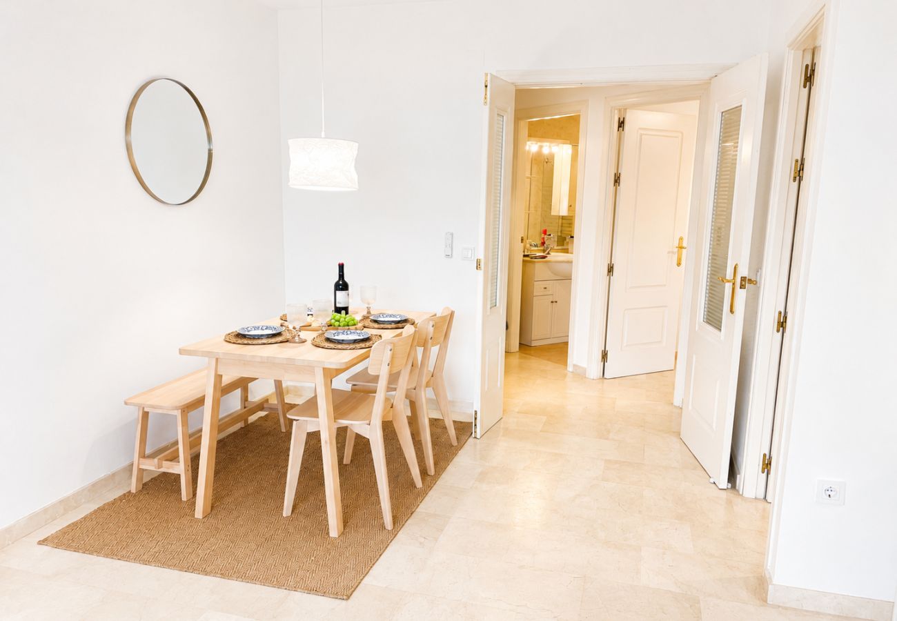 Ferienwohnung in Marbella - Sol de Marbella Sea View Apartment
