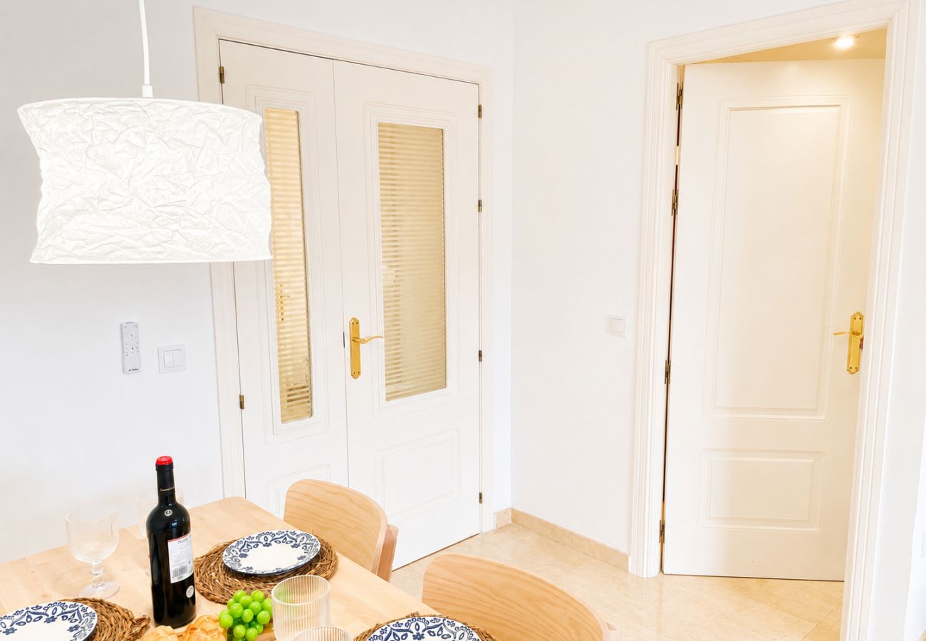 Ferienwohnung in Marbella - Sol de Marbella Sea View Apartment