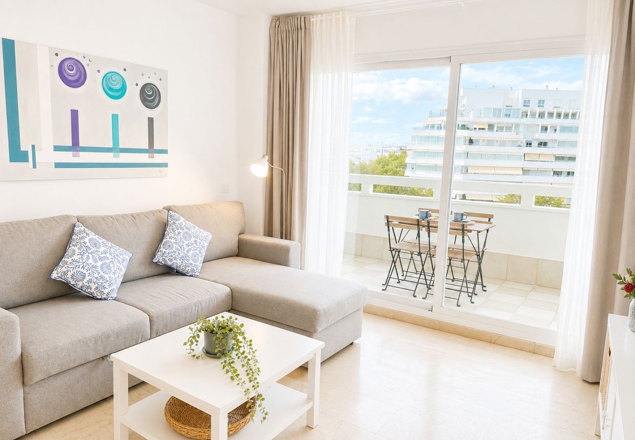 Ferienwohnung in Marbella - Sol de Marbella Sea View Apartment