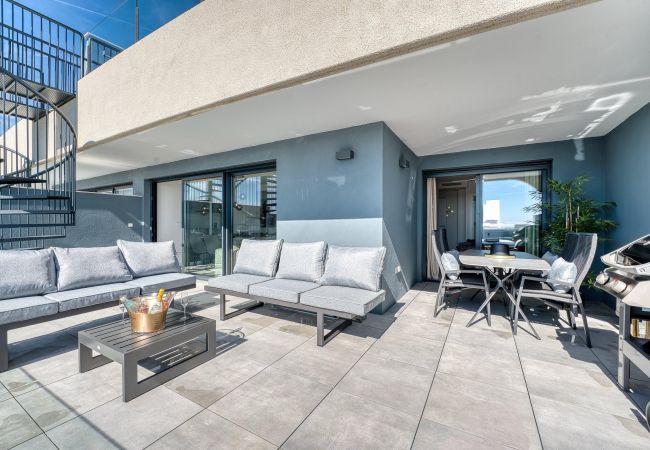 Ferienwohnung in Estepona - 3020 Luxus-Duplex mit Blick auf Afrika und Gibraltar Ferienwohnung in Estepona - 3020 Luxus-Duplex mit Blick auf Afrika und Gibraltar