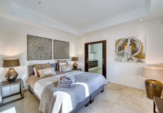 Villa in Marbella - 3055 Exklusive Villa mit Pool und Meerblick Villa in Marbella - 3055 Exklusive Villa mit Pool und Meerblick