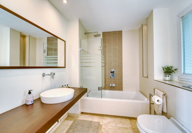 Villa in Marbella - 3055 Exklusive Villa mit Pool und Meerblick Villa in Marbella - 3055 Exklusive Villa mit Pool und Meerblick