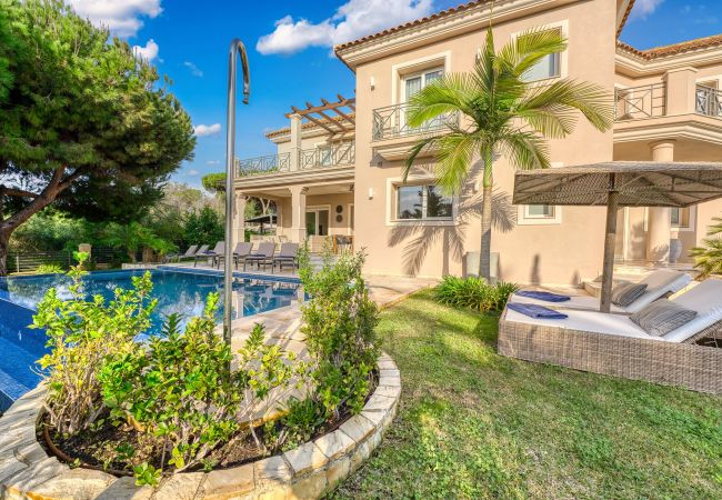 Villa in Marbella - 3055 Exklusive Villa mit Pool und Meerblick Villa in Marbella - 3055 Exklusive Villa mit Pool und Meerblick