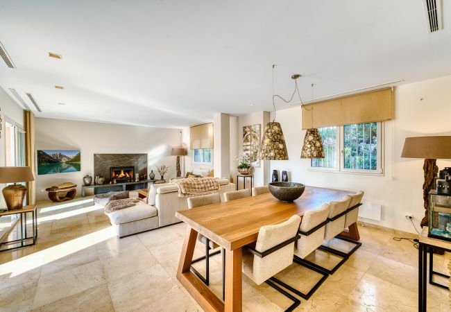 Villa in Marbella - 3055 Exklusive Villa mit Pool und Meerblick Villa in Marbella - 3055 Exklusive Villa mit Pool und Meerblick