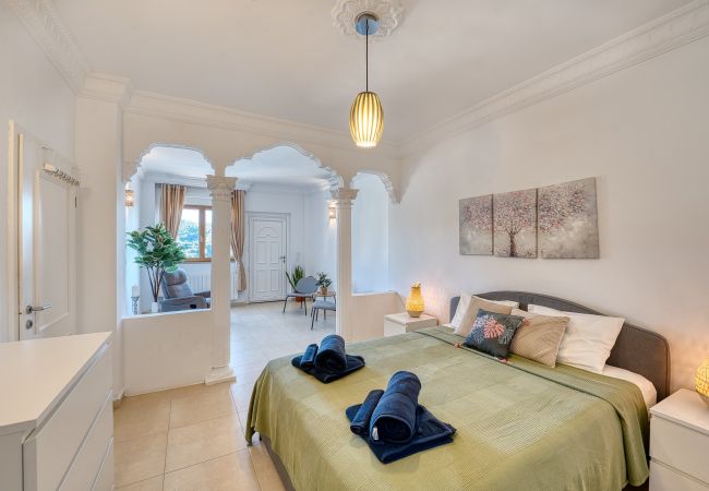 Villa in Marbella - 3077 Luxusvilla mit Pool und Aussicht in Elviria, Marbella Villa in Marbella - 3077 Luxusvilla mit Pool und Aussicht in Elviria, Marbella