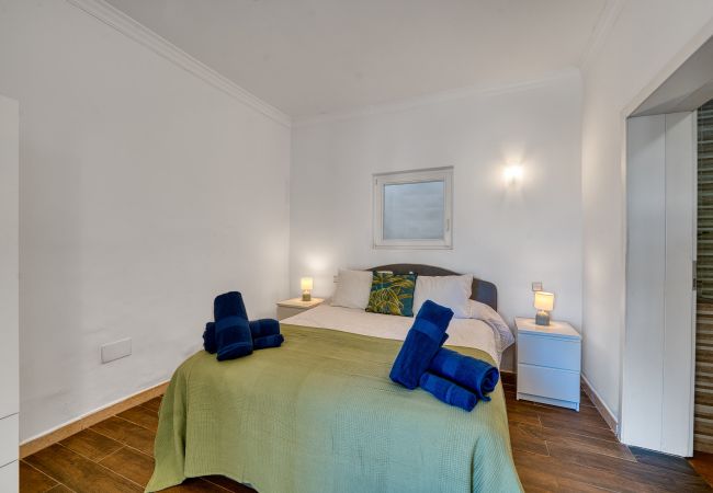 Villa in Marbella - 3077 Luxusvilla mit Pool und Aussicht in Elviria, Marbella Villa in Marbella - 3077 Luxusvilla mit Pool und Aussicht in Elviria, Marbella