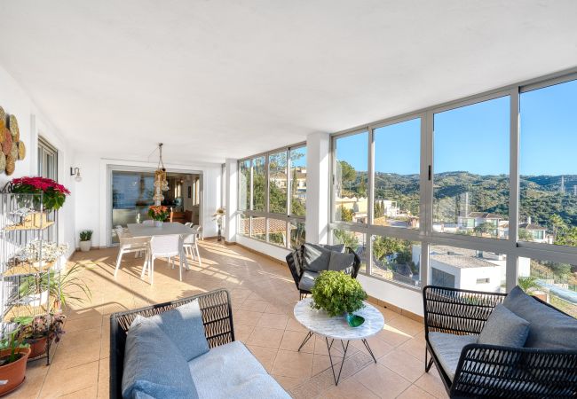 Villa in Marbella - 3077 Luxusvilla mit Pool und Aussicht in Elviria, Marbella Villa in Marbella - 3077 Luxusvilla mit Pool und Aussicht in Elviria, Marbella