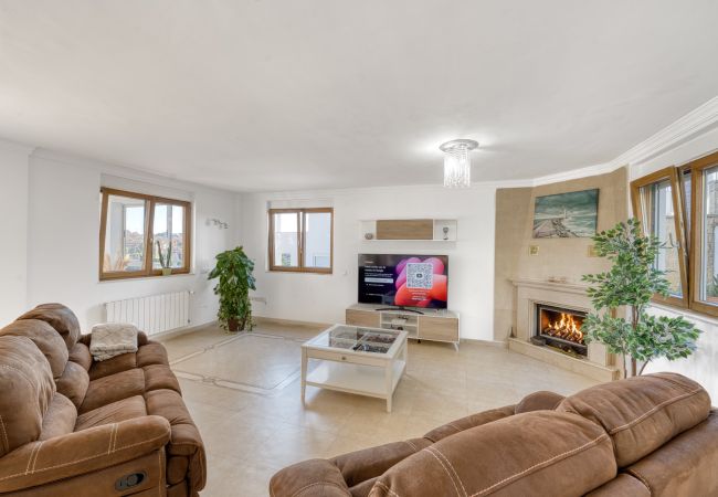 Villa in Marbella - 3077 Luxusvilla mit Pool und Aussicht in Elviria, Marbella Villa in Marbella - 3077 Luxusvilla mit Pool und Aussicht in Elviria, Marbella