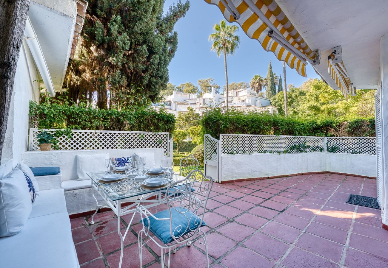 Ferienwohnung in Marbella - 2045 Golden Beach Apartment – Steps from the Sea