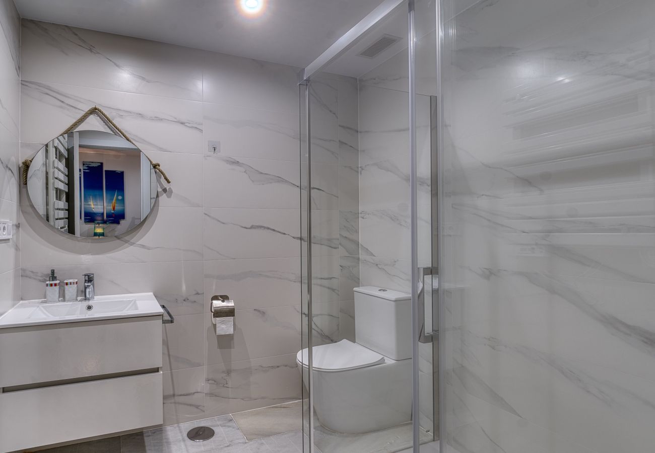 Ferienwohnung in Marbella - 2045 Golden Beach Apartment – Steps from the Sea