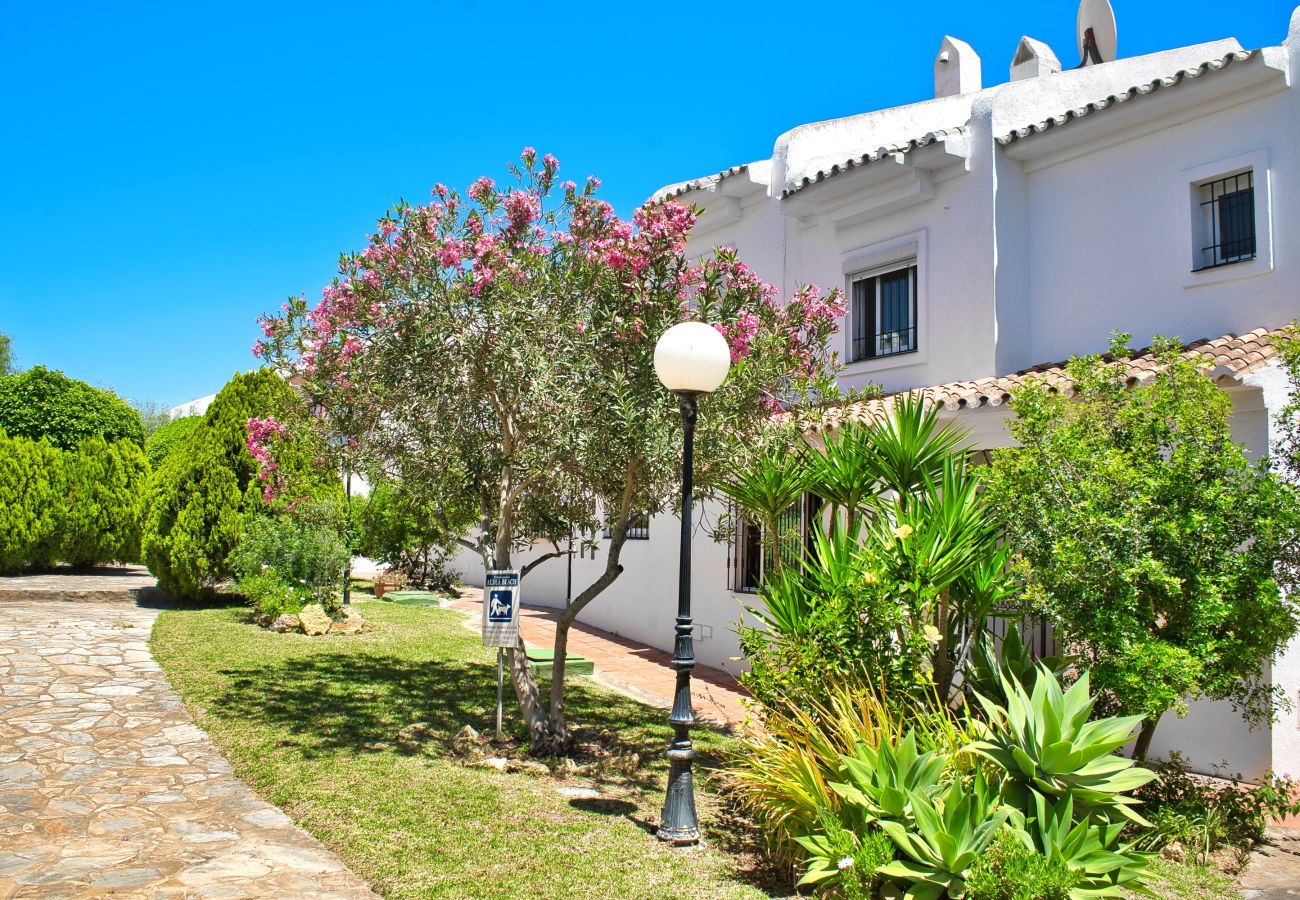 Doppelhaushälfte in Manilva - 3133 Beachfront Townhouse