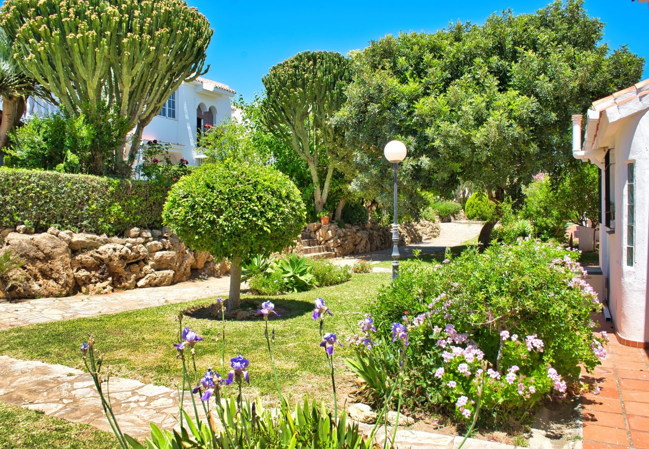 Doppelhaushälfte in Manilva - 3133 Beachfront Townhouse
