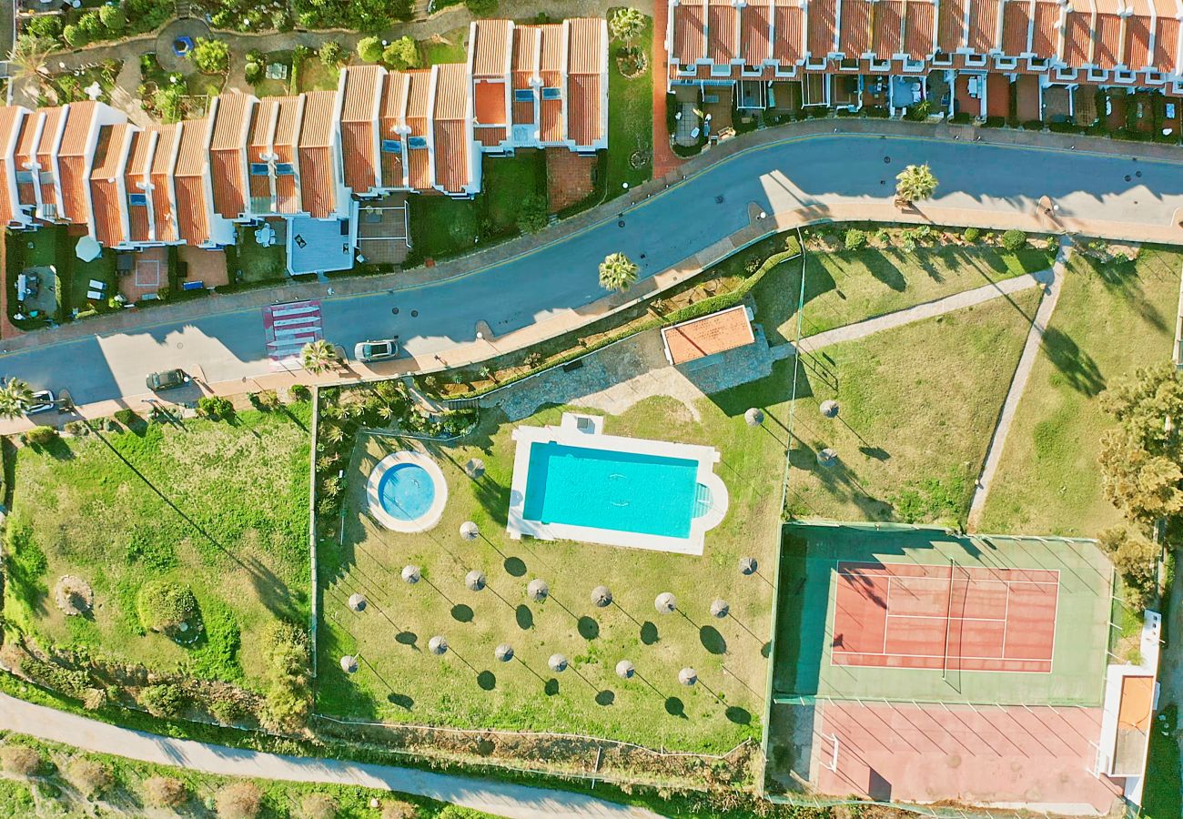 Doppelhaushälfte in Manilva - 3133 Beachfront Townhouse