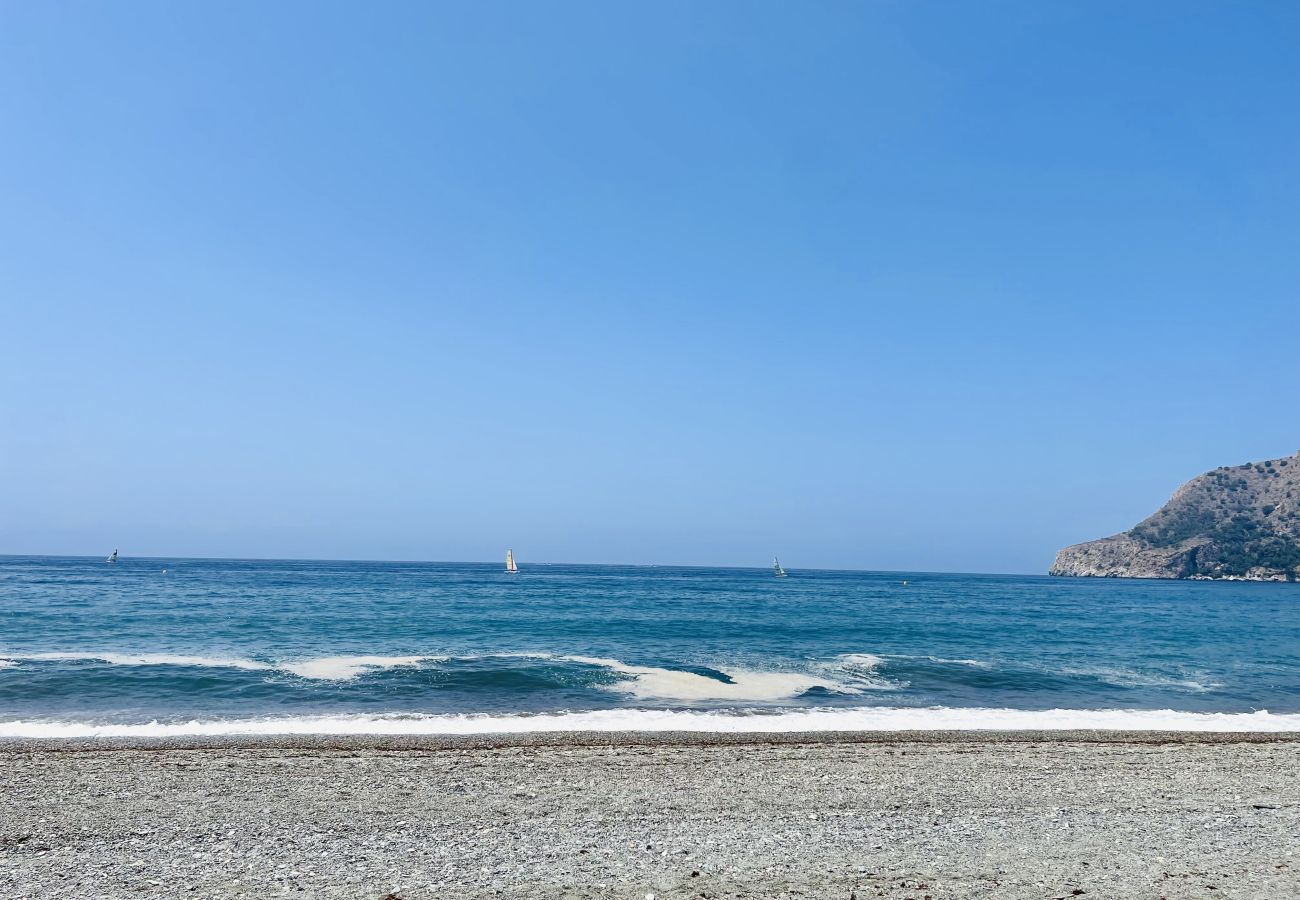 Ferienwohnung in La Herradura - SOL Y MAR APARTMENT LA HERRADURA