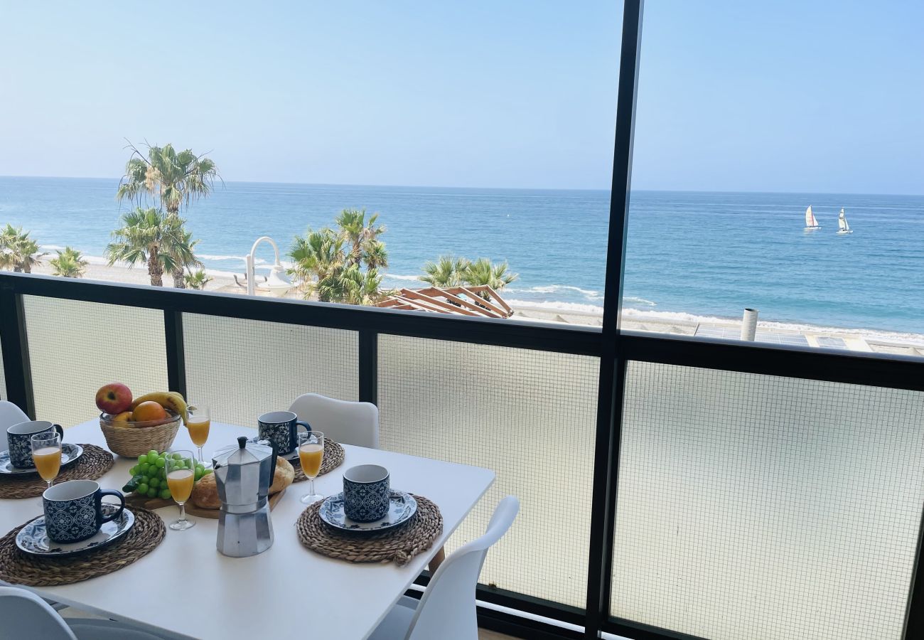 Ferienwohnung in La Herradura - SOL Y MAR APARTMENT LA HERRADURA