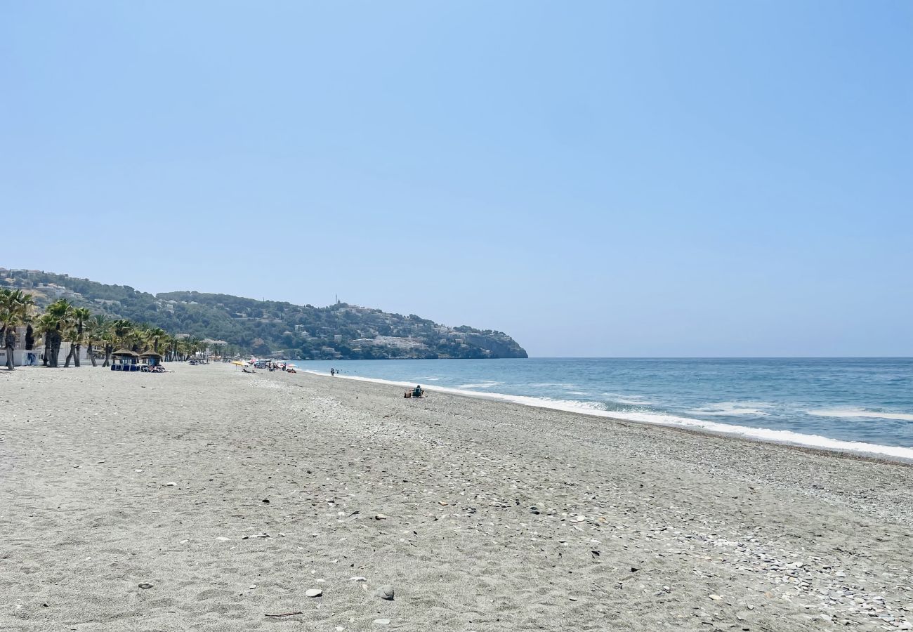 Ferienwohnung in La Herradura - SOL Y MAR APARTMENT LA HERRADURA