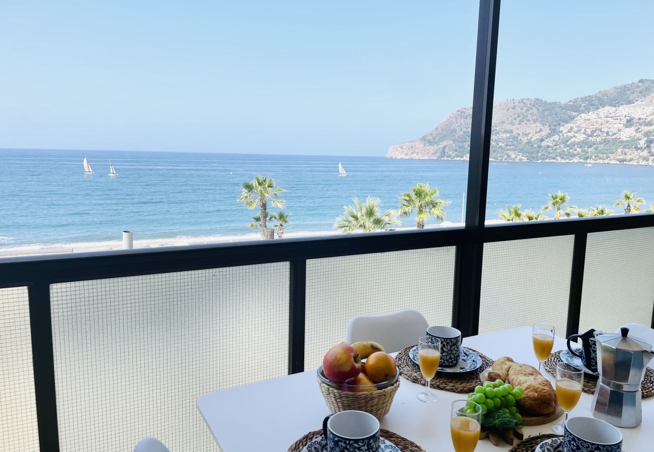 Ferienwohnung in La Herradura - SOL Y MAR APARTMENT LA HERRADURA
