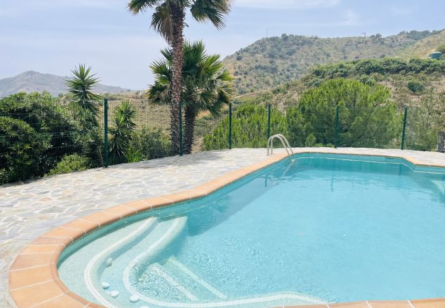 Landhaus in Comares - Comares Rural House with private pool by At Home Costa del Sol Landhaus in Comares - Comares Rural House with private pool by At Home Costa del Sol