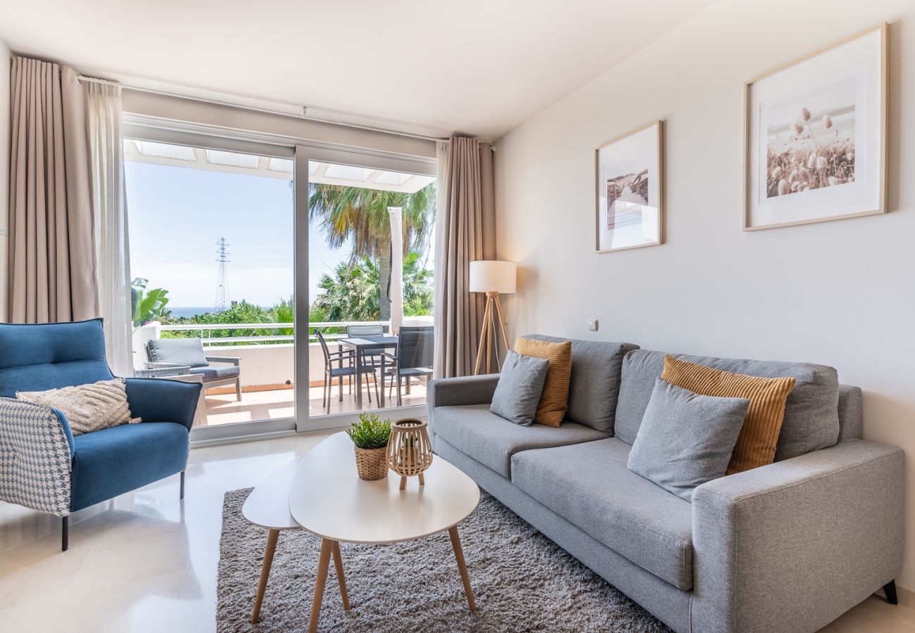 Ferienwohnung in Casares - Modern 2-Bed Apartment | Alcazaba Lagoon (313)