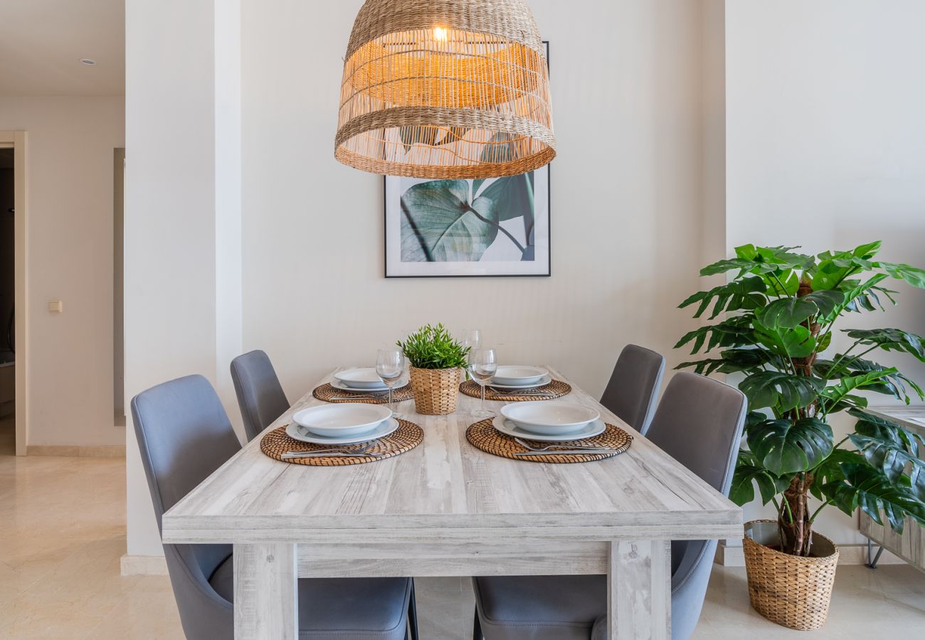 Ferienwohnung in Casares - Modern 2-Bed Apartment | Alcazaba Lagoon (313)