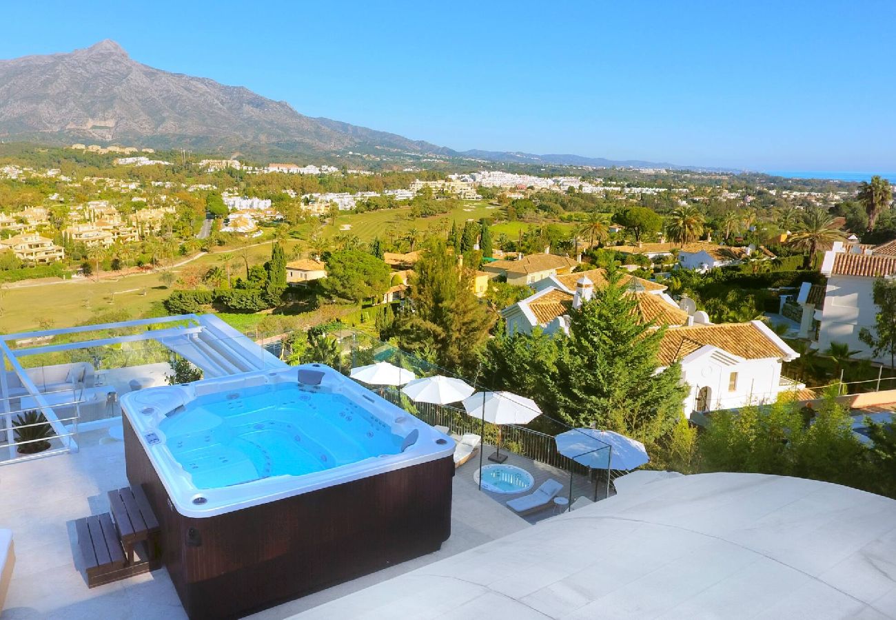 Villa in Neu-Andalusien - Villa Blanca (r2835011) 