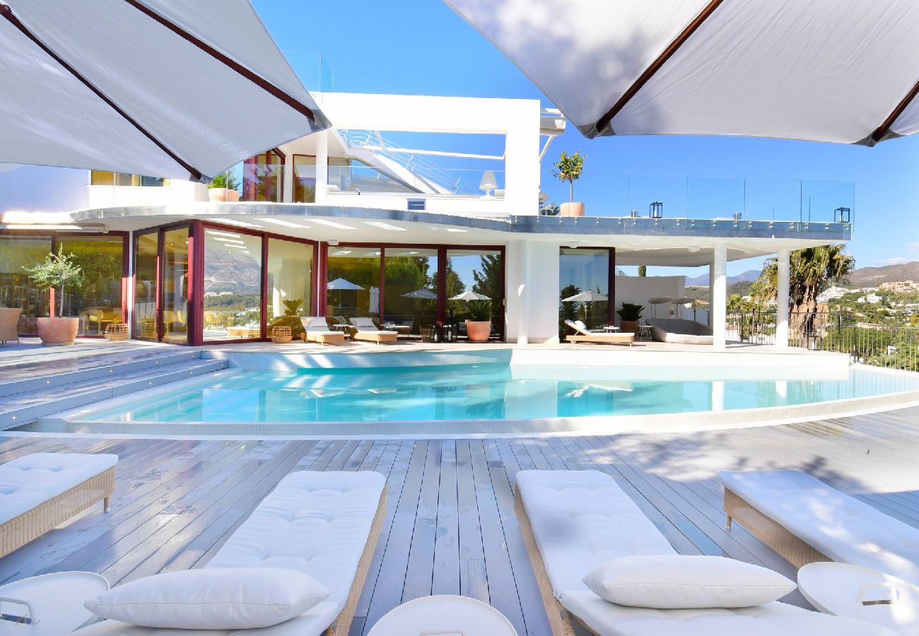 Villa in Neu-Andalusien - Villa Blanca (r2835011) 