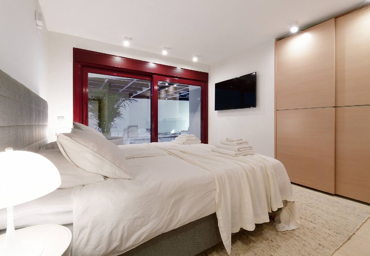 Villa in Neu-Andalusien - Villa Blanca (r2835011) 