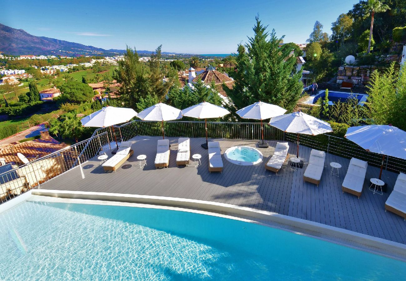 Villa in Neu-Andalusien - Villa Blanca (r2835011) 