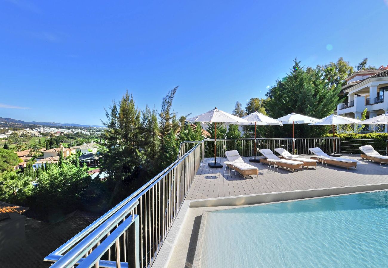 Villa in Neu-Andalusien - Villa Blanca (r2835011) 