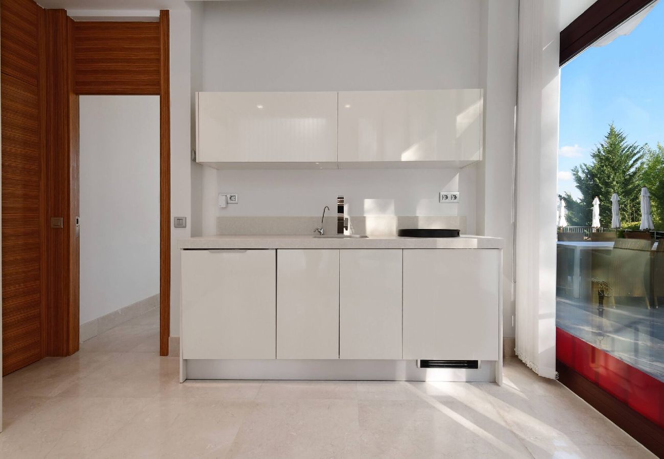 Villa in Neu-Andalusien - Villa Blanca (r2835011) 