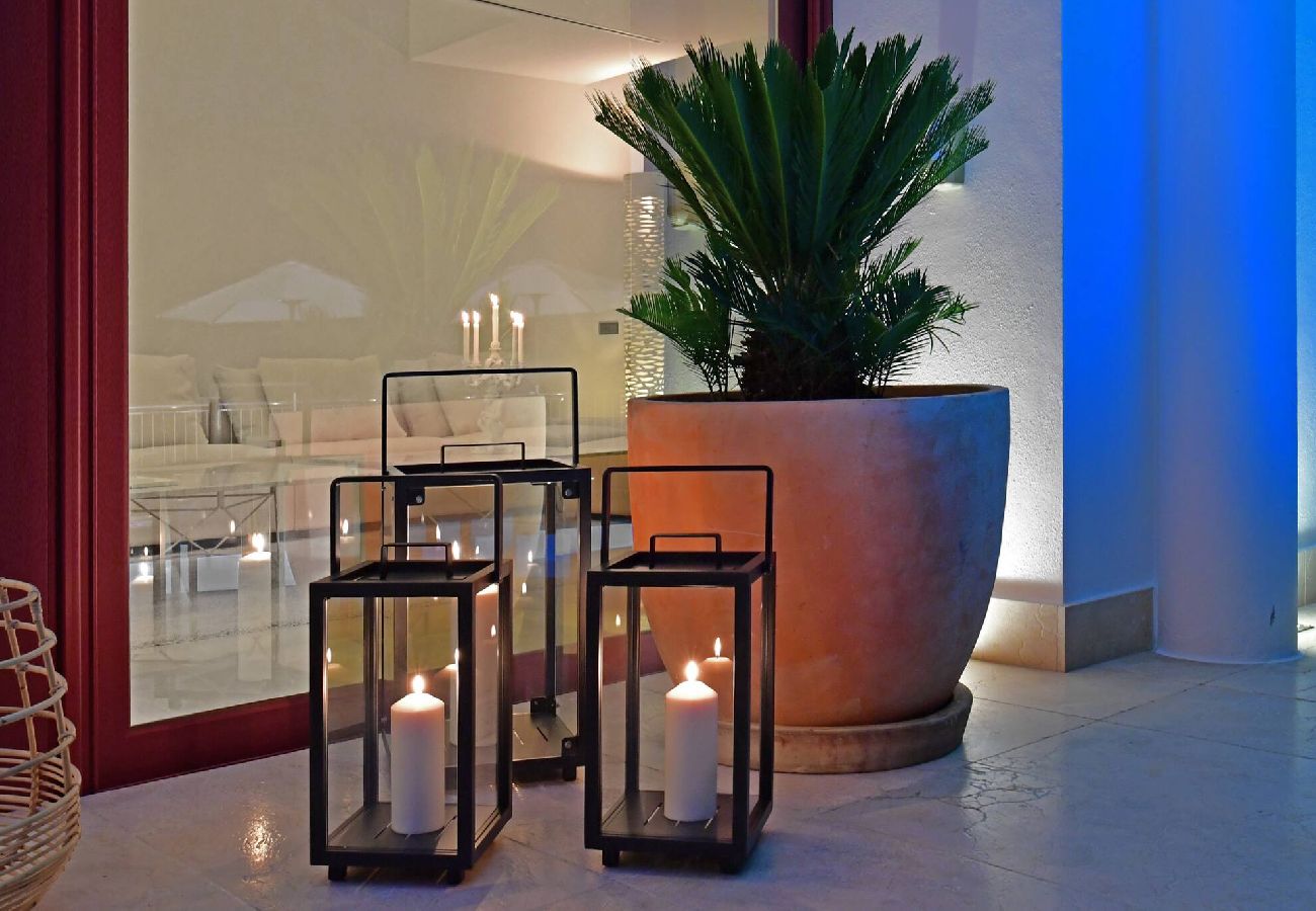 Villa in Neu-Andalusien - Villa Blanca (r2835011) 