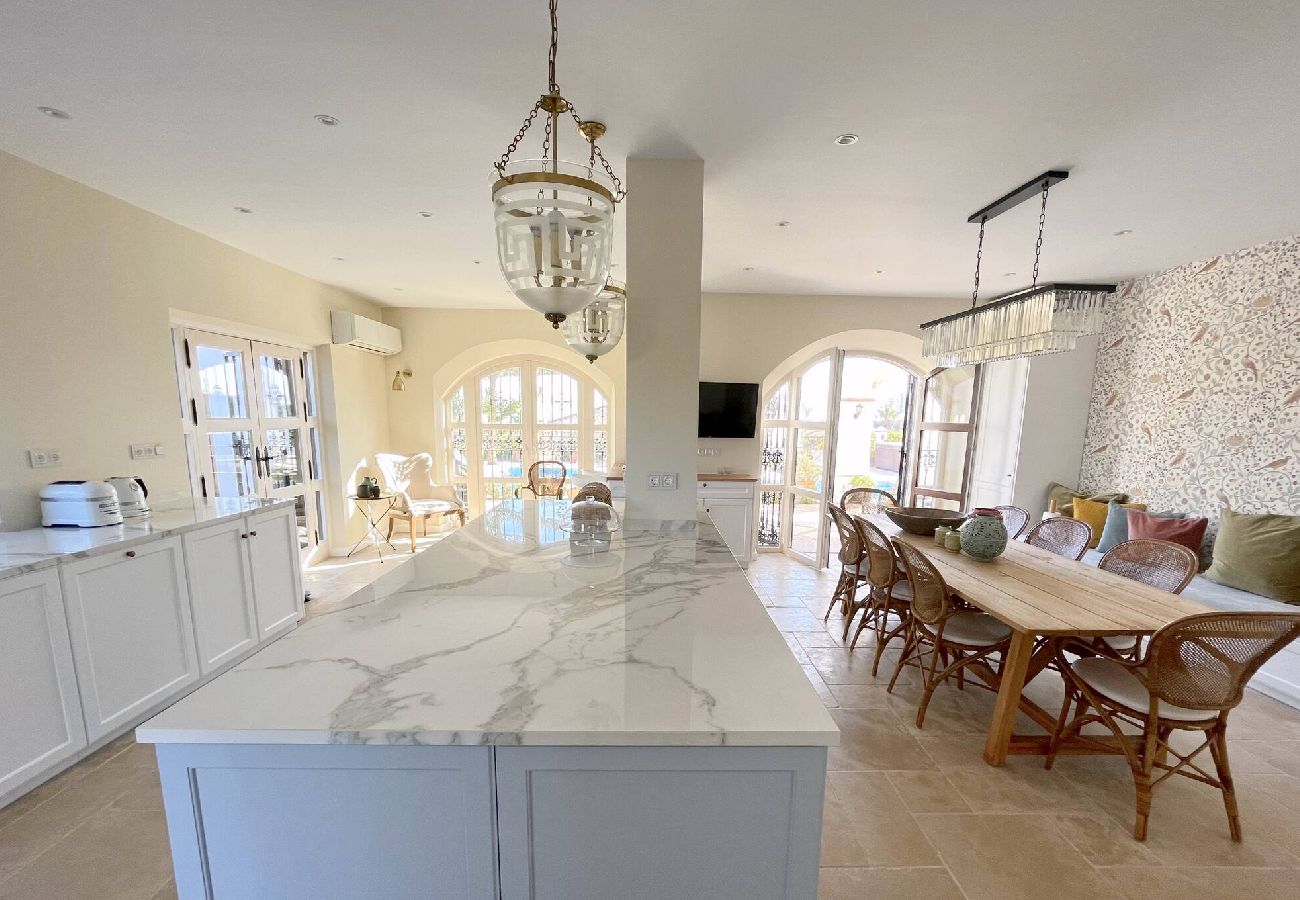 Villa in Marbella - Villa La Mansion (r2508653) 