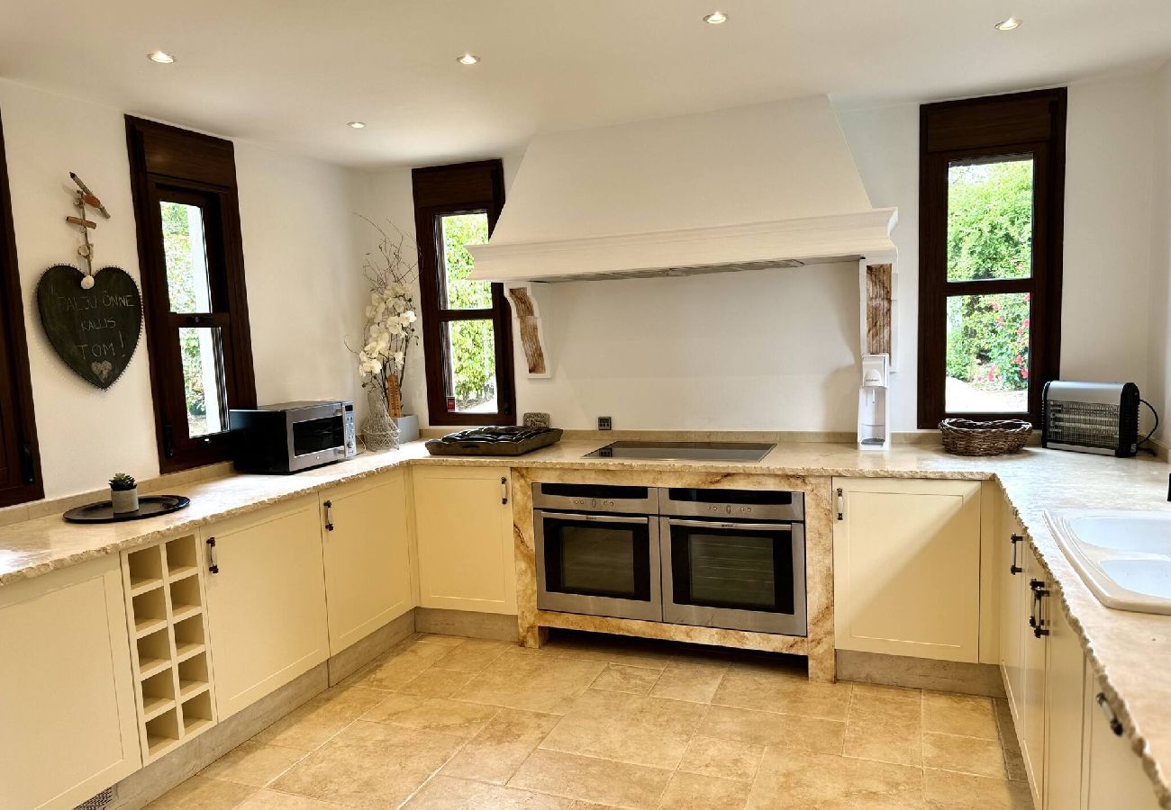 Villa in Marbella - Villa Carib Playa (r1913565) 