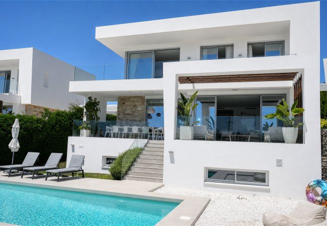 Villa in Marbella - 3303 Villa Riva 