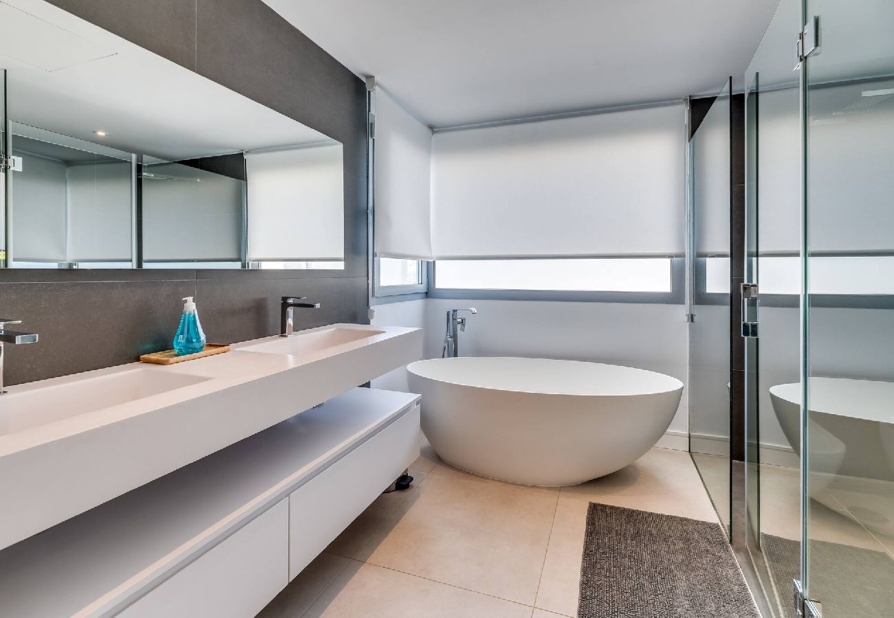 Villa in Marbella - Villa Riva (r3930610) 